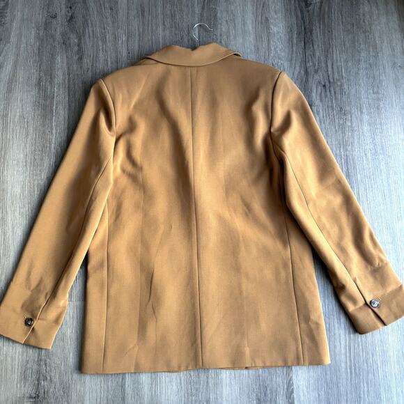ASTR The Label Boyfriend Blazer in Camel Medium - Picture 4 of 10